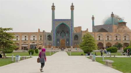    خبر الجزیره: گردشگران خارجی فراوانی به اصفهان رفته اند